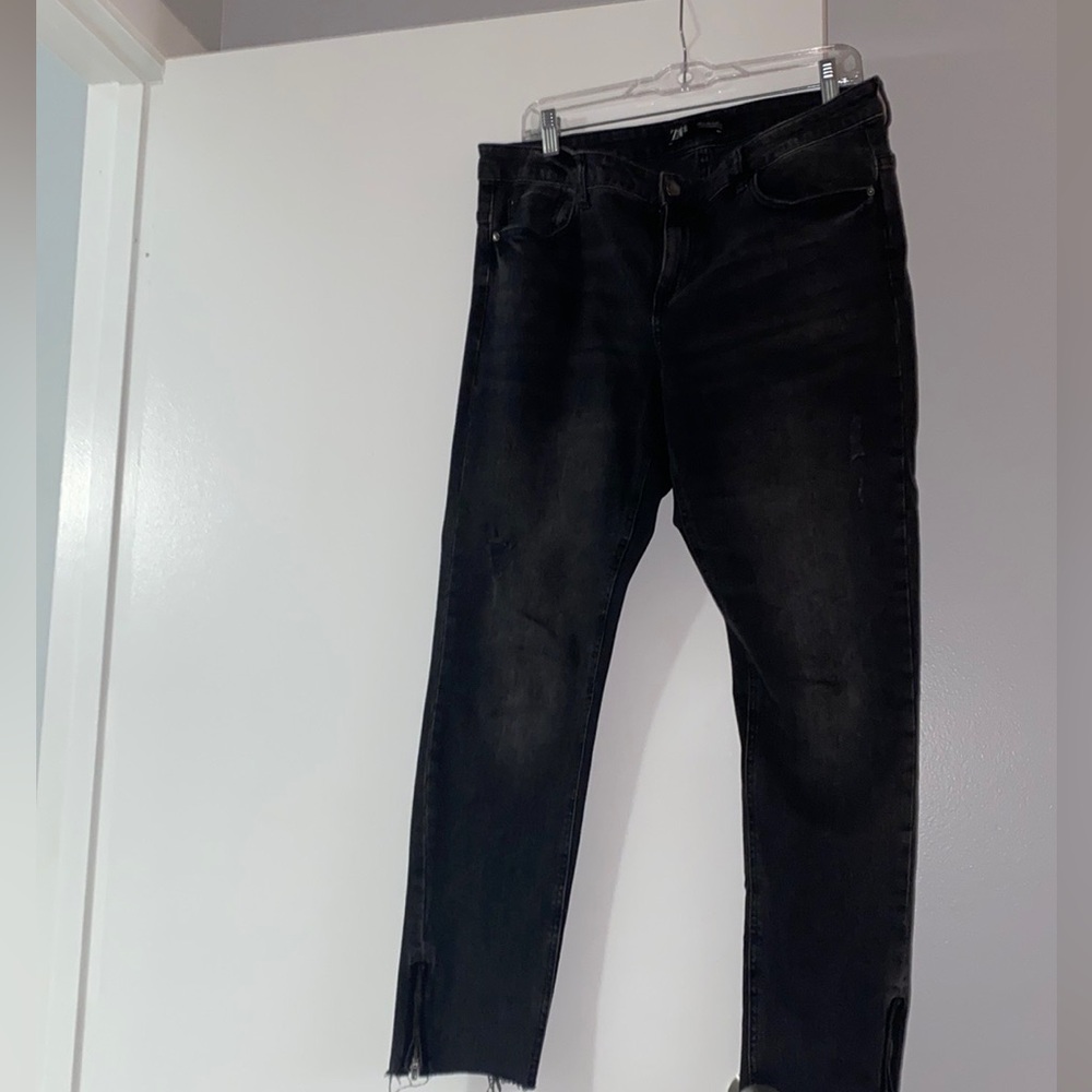 Zara Dark Gray/Black Distressed Skinny Jeans